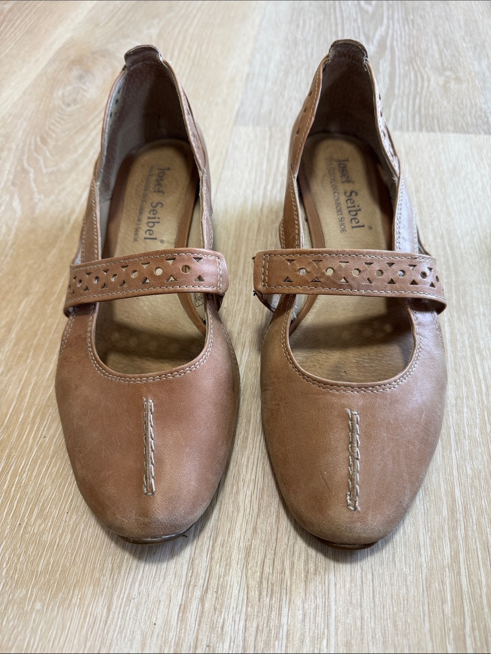 Josef Seibel Women's Camel Brown Mary Jane Flats
